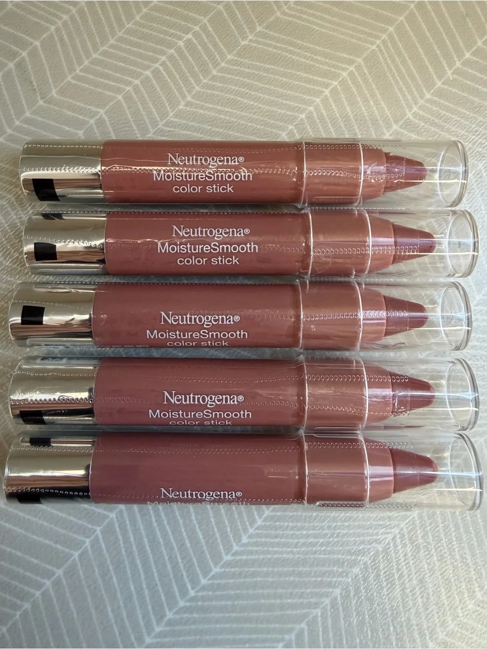 (5) Neutrogena MoistureSmooth Lip Balm Color Sticks- #110 ALMOND NUDE